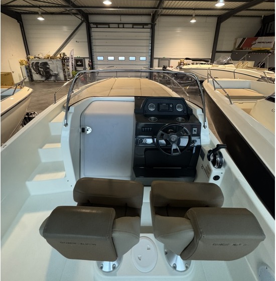Quicksilver 675 Sundeck 2018