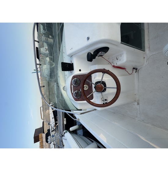 B2 MARINE CAP FERRET 605 OPEN