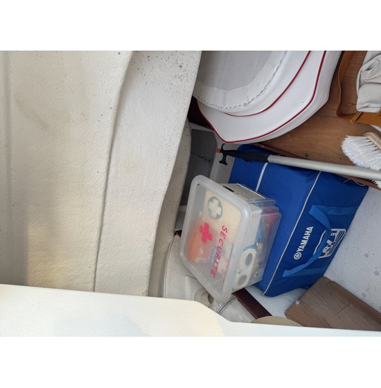 B2 MARINE CAP FERRET 650 OPEN