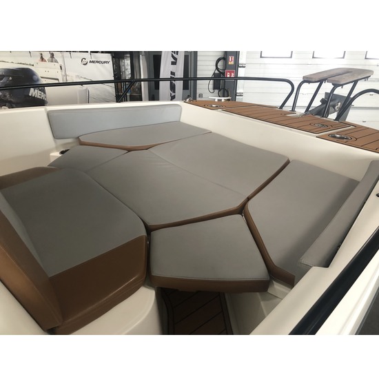 BENETEAU FLYER 7 SPACEDECK