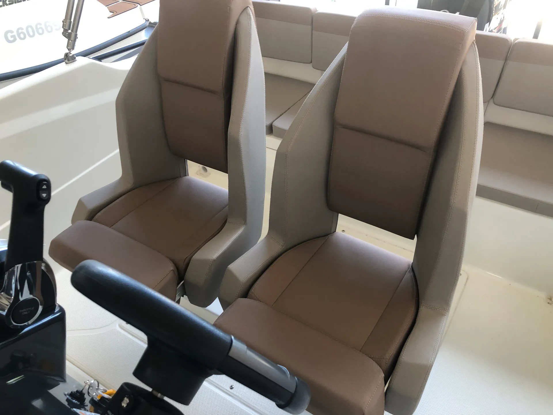 QUICKSILVER 555 OPEN 2025