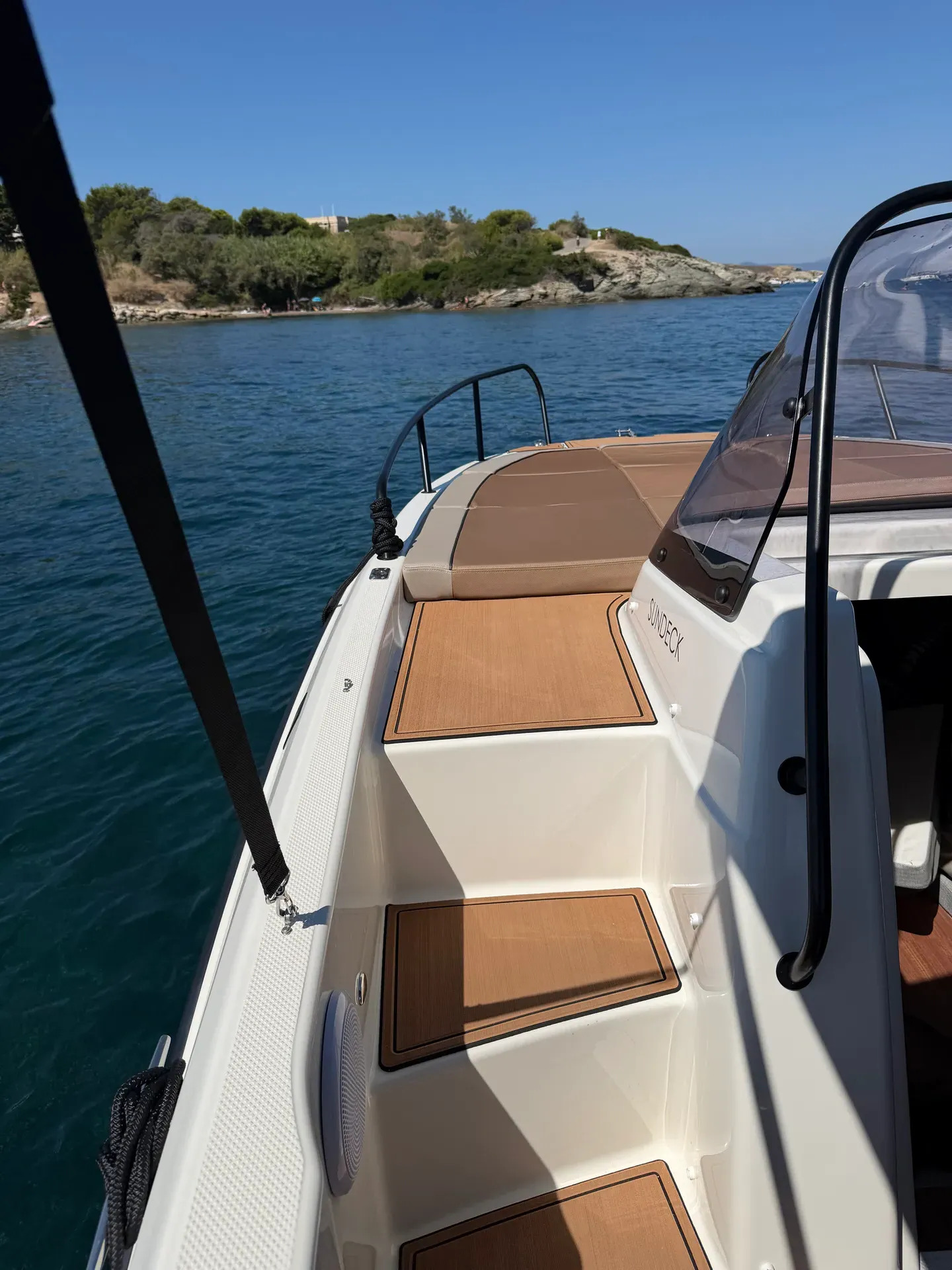 QUICKSILVER 755 SUNDECK 2026