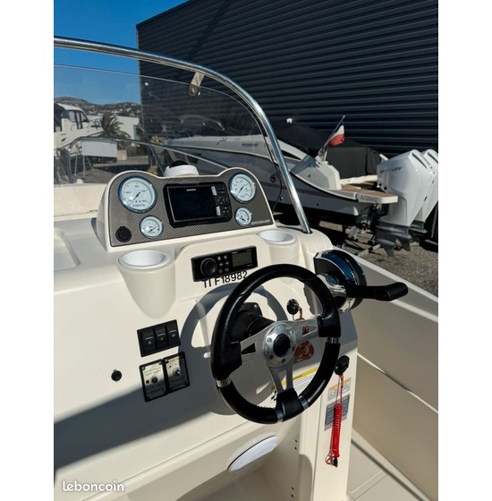 QUICKSILVER 605 OPEN