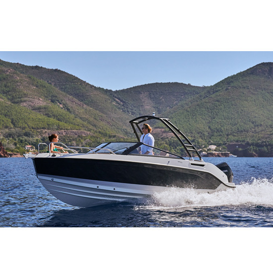 QUICKSILVER 675 BOWRIDER